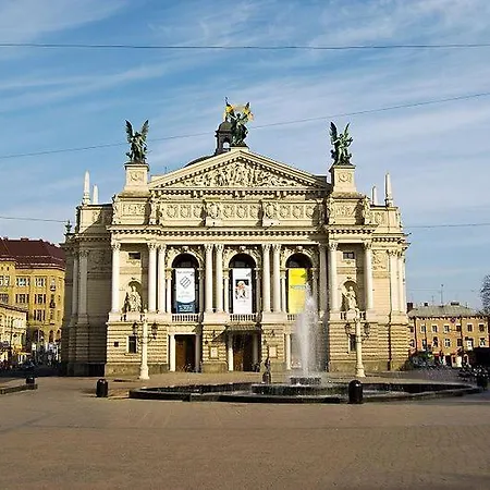On Svobody Avenue 47 Apartment Lviv