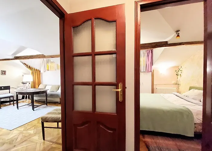 On Svobody Avenue 47 アパート *