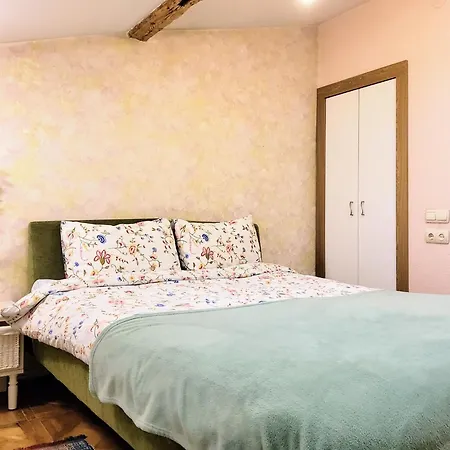 On Svobody Avenue 47 Appartement