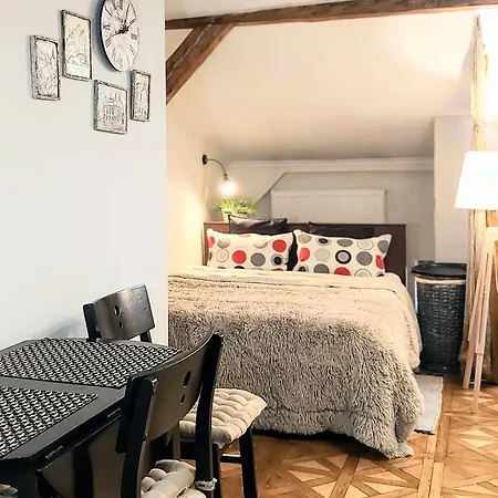 Lägenhet On Svobody Avenue 47