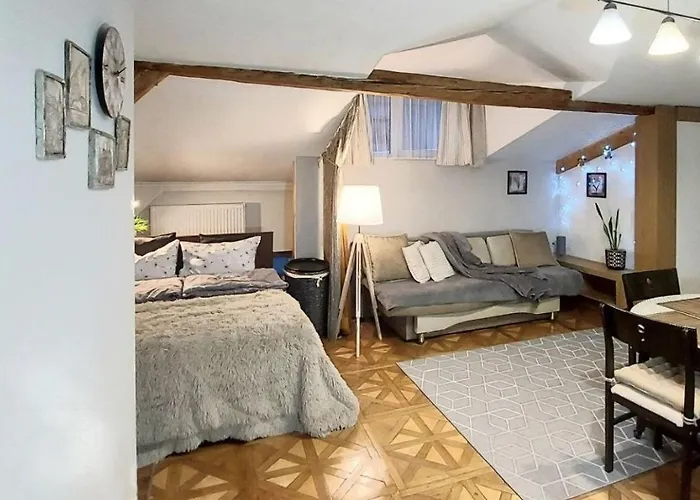 Appartement On Svobody Avenue 47